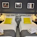 Oda ve Kahvaltı Urban & B 3*