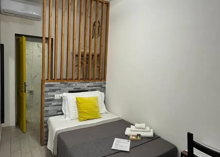 Urban & B Bed & Breakfast 3*